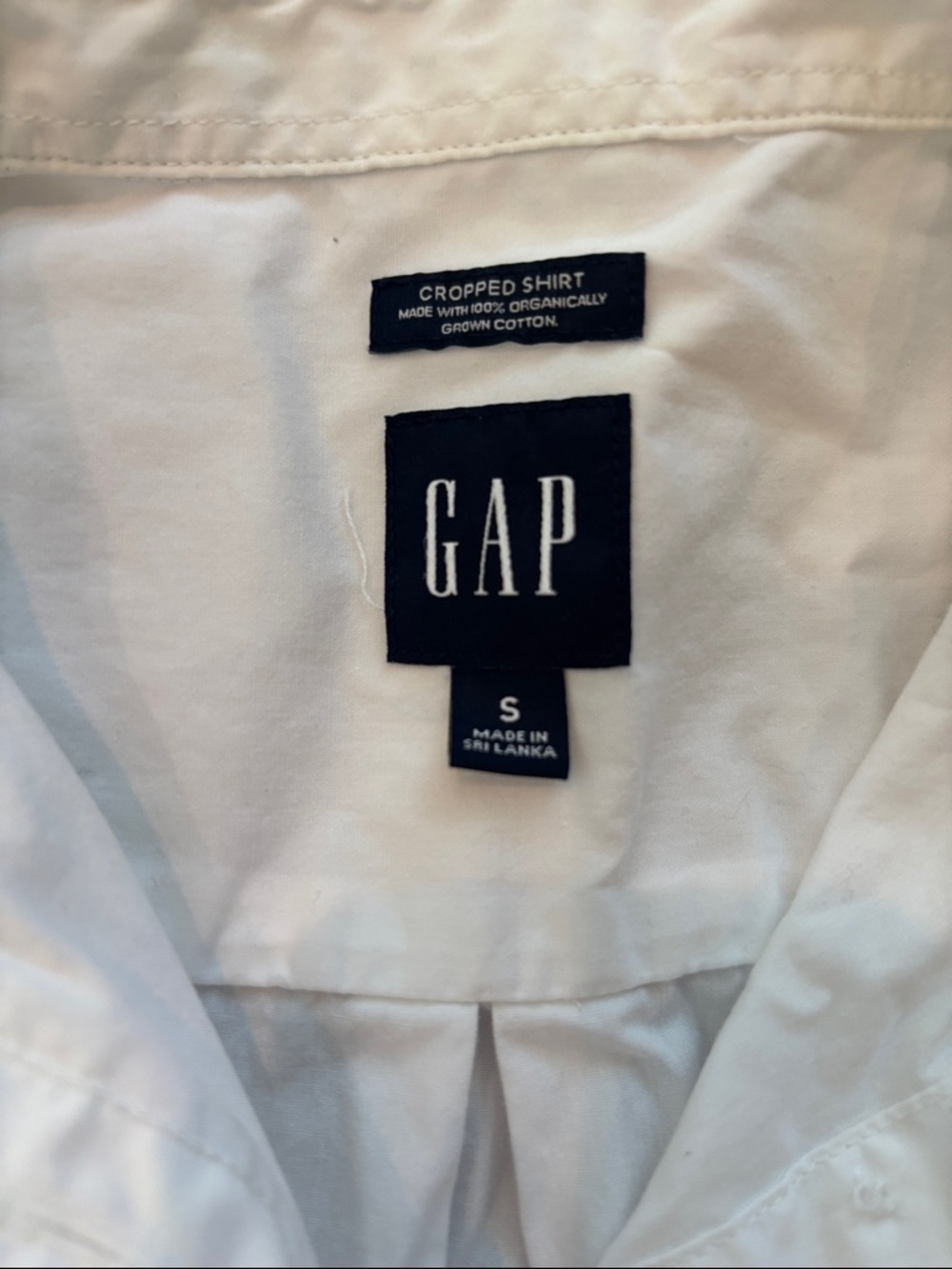 GAP White Cropped Button-Front Shirt - Picture 3 of 6
